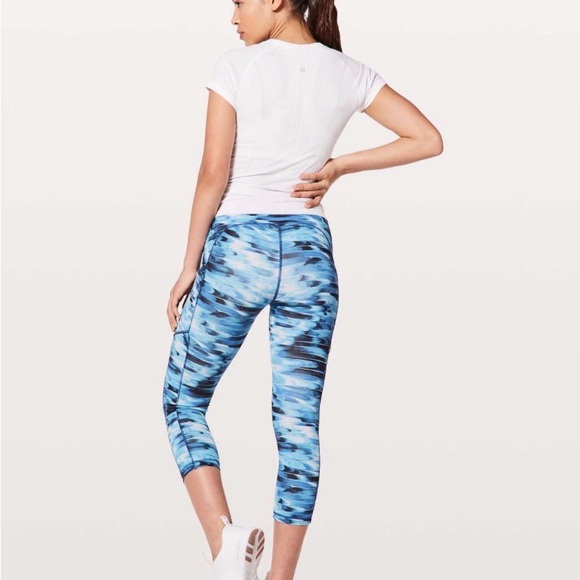 Lululemon Speed Up Crop 21" Size 4 Tidal Multi Blue Run Tight Luxtreme Legging - Picture 2 of 9